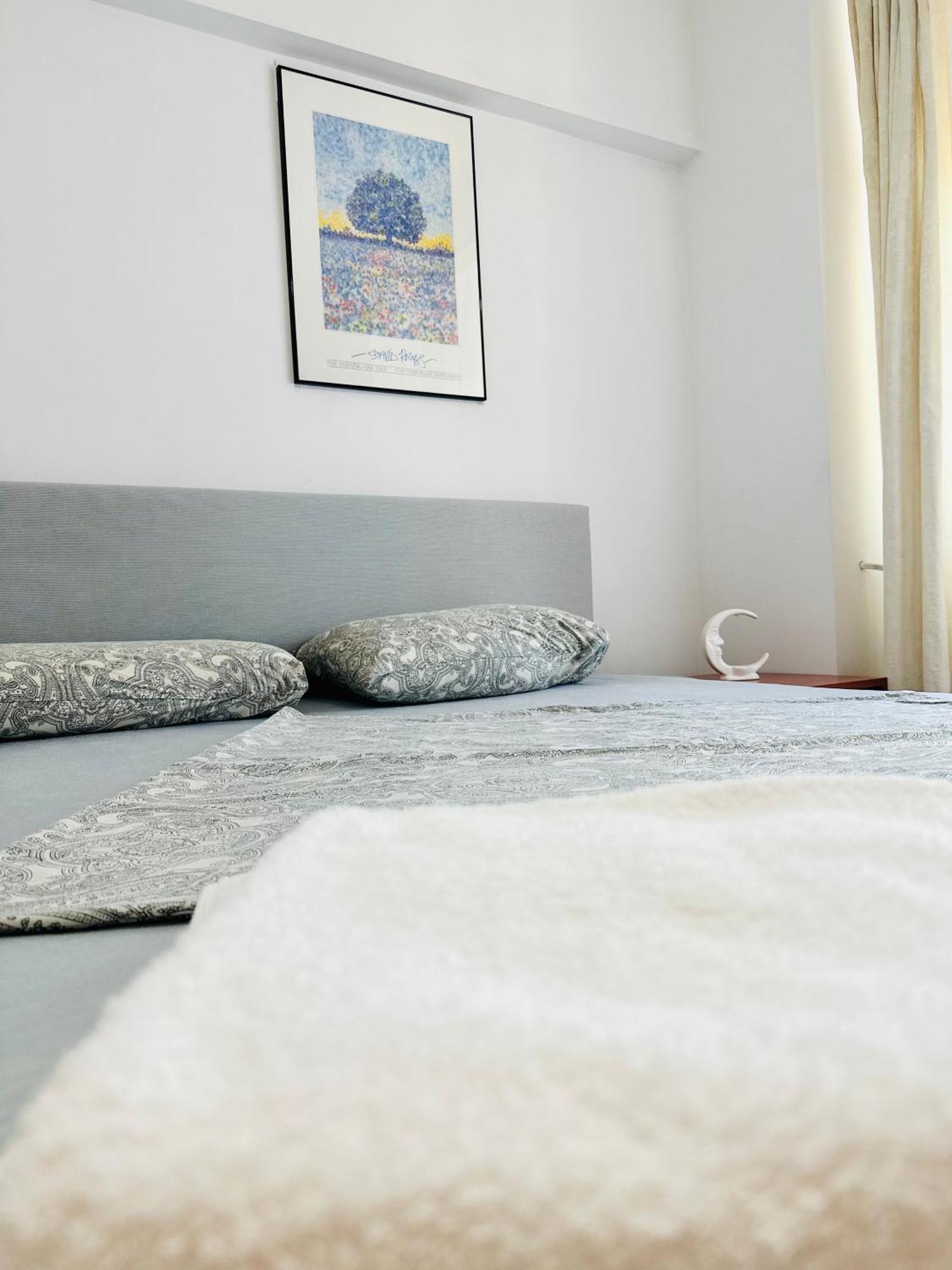 Tranquil Unirii Residence - Elegant & Spacious Living With Parking Steps From Parliament Bucharest Luaran gambar