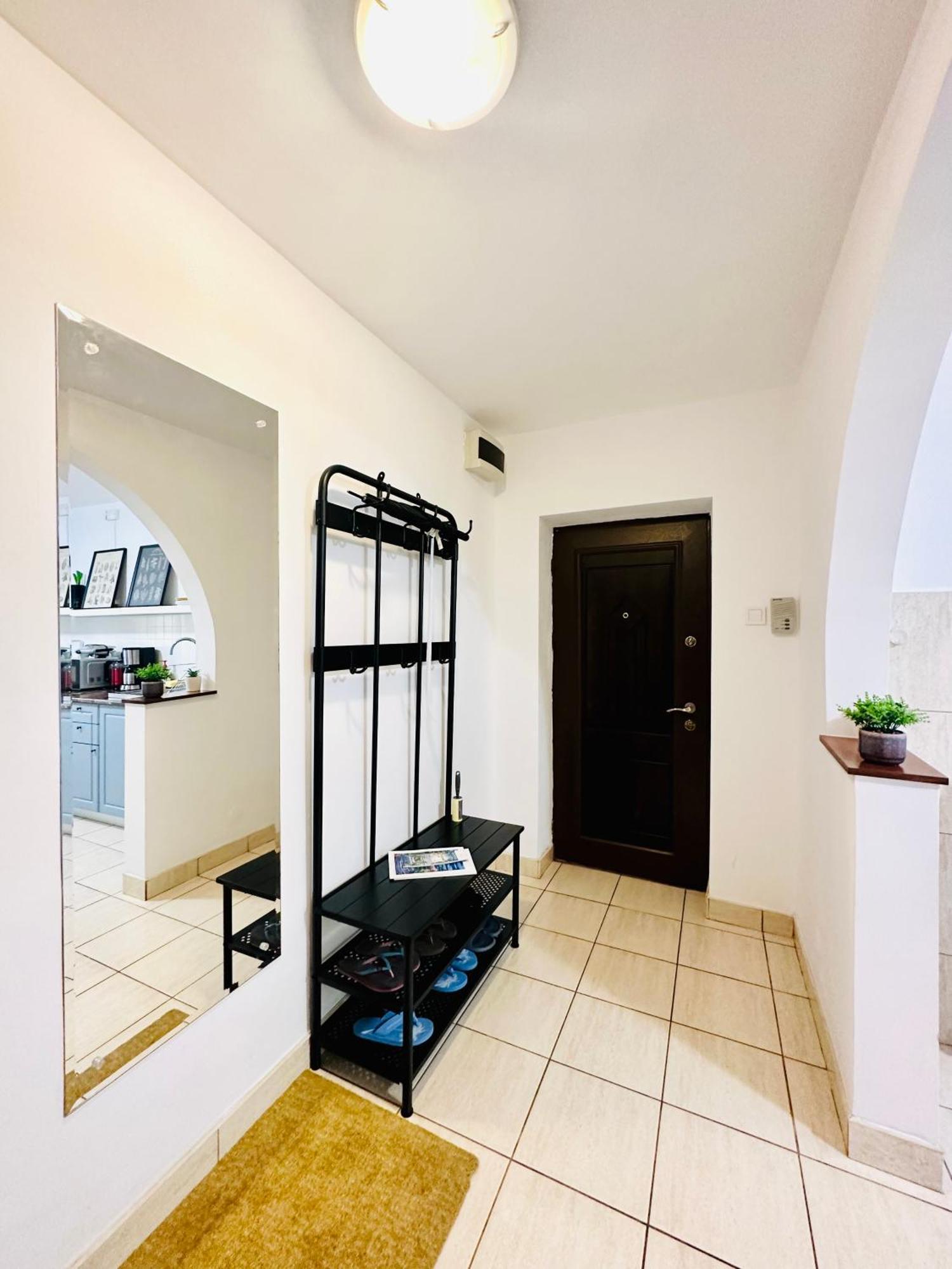 Tranquil Unirii Residence - Elegant & Spacious Living With Parking Steps From Parliament Bucharest Luaran gambar