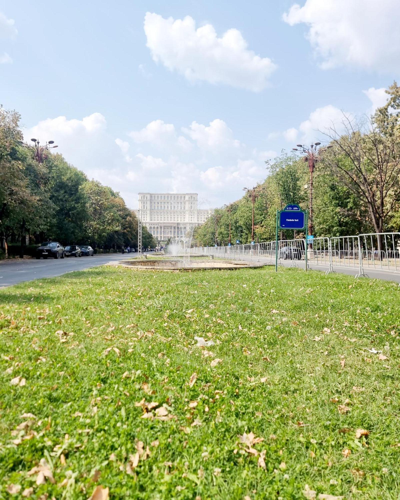 Tranquil Unirii Residence - Elegant & Spacious Living With Parking Steps From Parliament Bucharest Luaran gambar